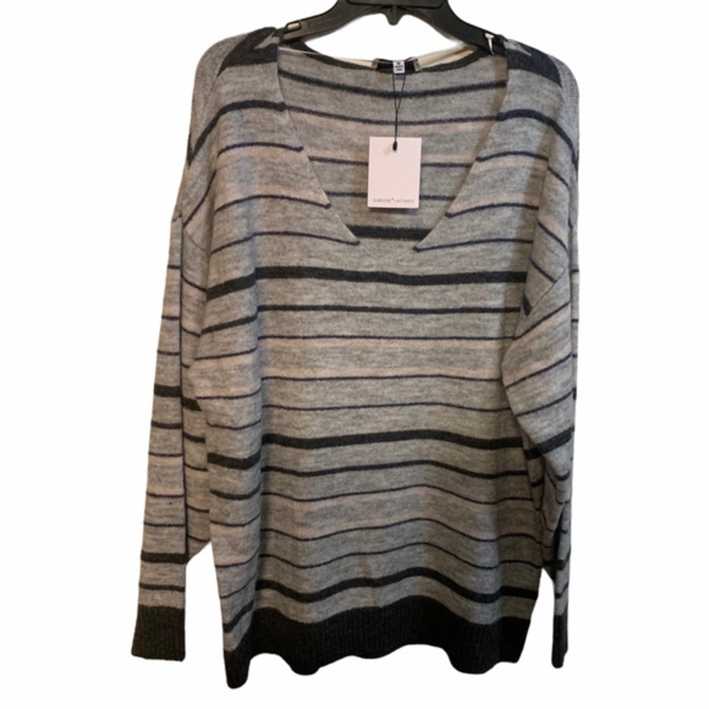 Gibson Latimer Men’s gray sweater